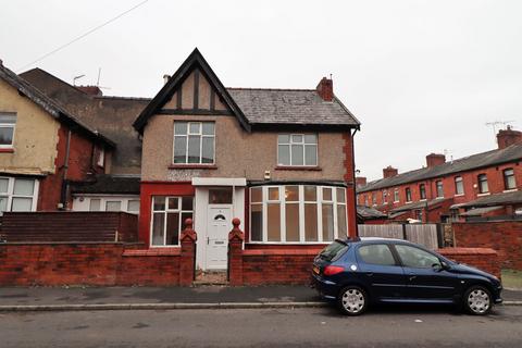 3 bed house for rent in Grant Road, Blackburn, BB2