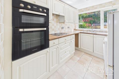 2 bedroom ground floor maisonette for sale, Chesterfield Court, Gedling, Nottingham