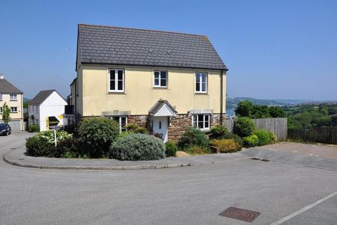 3 bedroom semi-detached house to rent, Poltair Road, Penryn, TR10