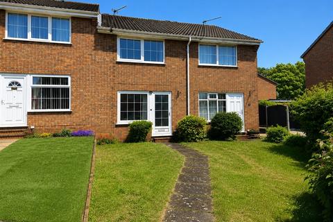 2 bedroom townhouse for sale, Burdock Close, Oakwood