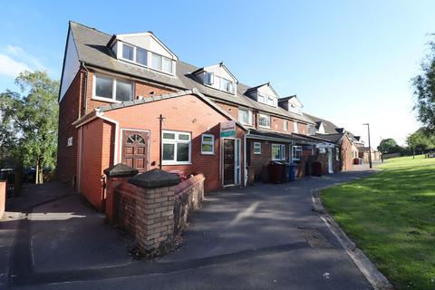 5 bed terraced house for rent in Bala Close, Blackburn, BB1