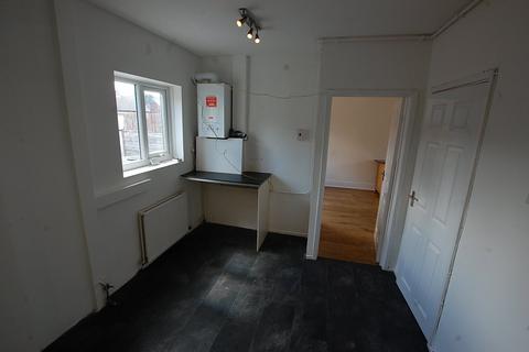 4 bedroom semi-detached house to rent, Borrowdale Crescent, Greater Manchester OL7