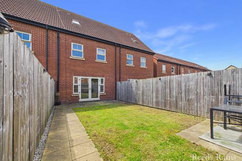 4 bedroom terraced house for sale, Maybury Road, East Yorkshire HU9