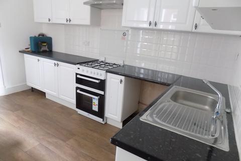 1 bedroom house of multiple occupation to rent, Portland Road, Luton, Bedfordshire