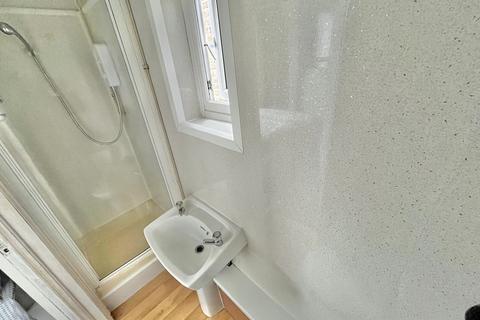 Studio to rent, Chancellor Road, Southend-on-Sea, SS1