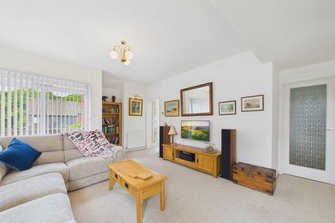 2 bedroom apartment for sale, Heathwood, Tadworth