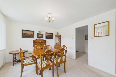2 bedroom apartment for sale, Heathwood, Tadworth