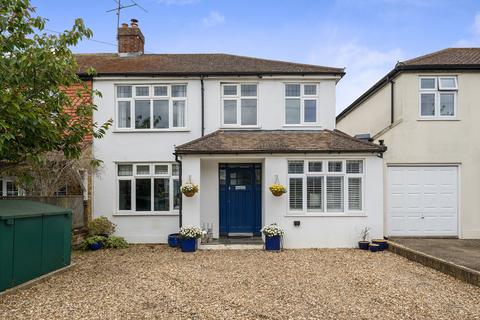 Balmoral Crescent, West Molesey