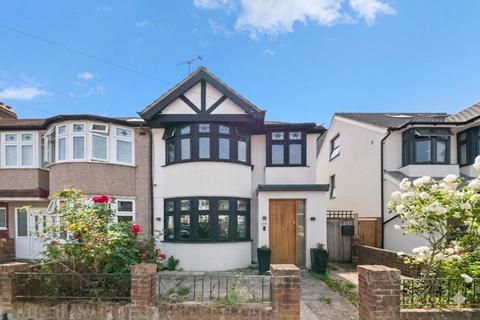 Ribblesdale Avenue, Northolt