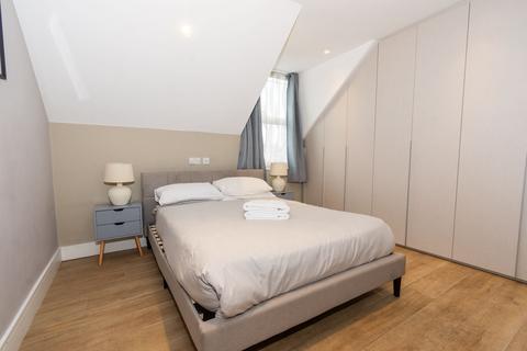 2 bedroom apartment to rent, Sanders Lane, London NW7