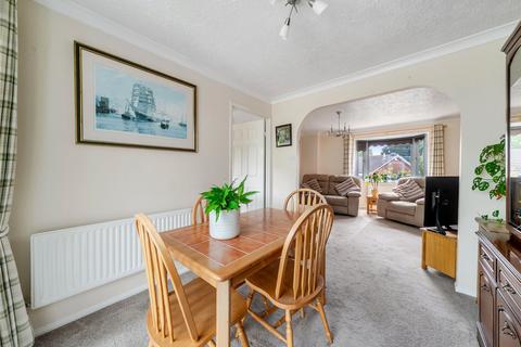 3 bedroom bungalow for sale, Alphington, Exeter