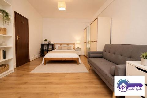 undefined, London N2