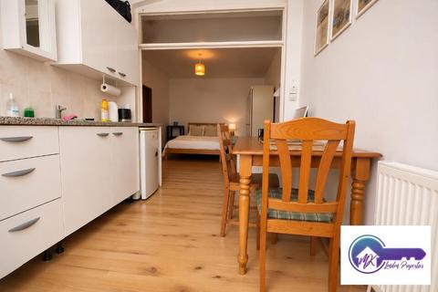 undefined, London N2