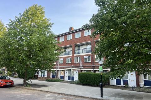 undefined, Cooks Road, Kennington, London SE17