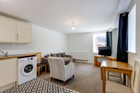 1 bedroom ground floor flat for sale, Shrubbery Road, Gravesend, DA12 1JW