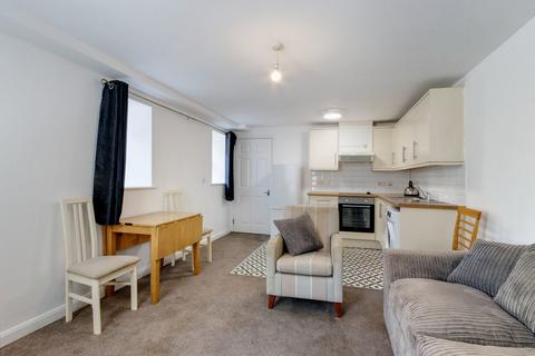 1 bedroom ground floor flat for sale, Shrubbery Road, Gravesend, DA12 1JW