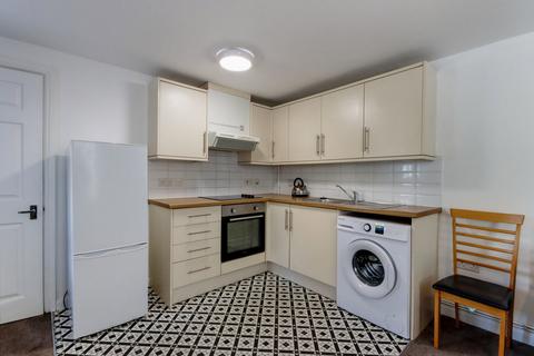 1 bedroom ground floor flat for sale, Shrubbery Road, Gravesend, DA12 1JW