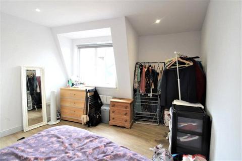 1 bedroom apartment to rent, Lower Addiscombe Road, Croydon, Surrey, CR0