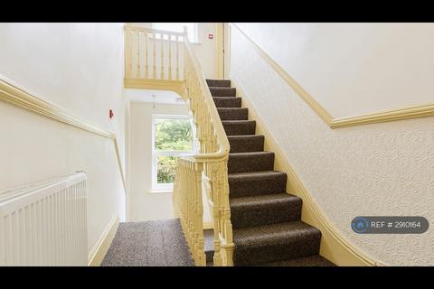 6 bedroom semi-detached house to rent, Edge Lane, Edge Hill, Liverpool, L7