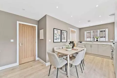 3 bedroom semi-detached house for sale – pohled 4
