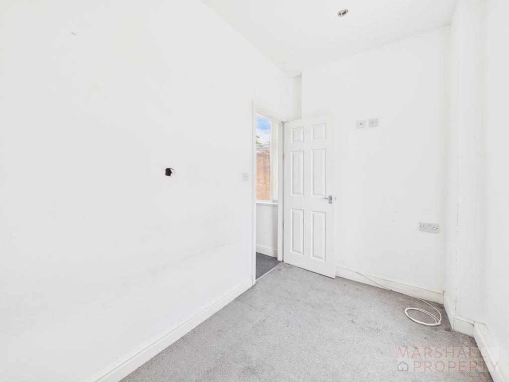 Apartment in Liverpool, Dingle - View 3