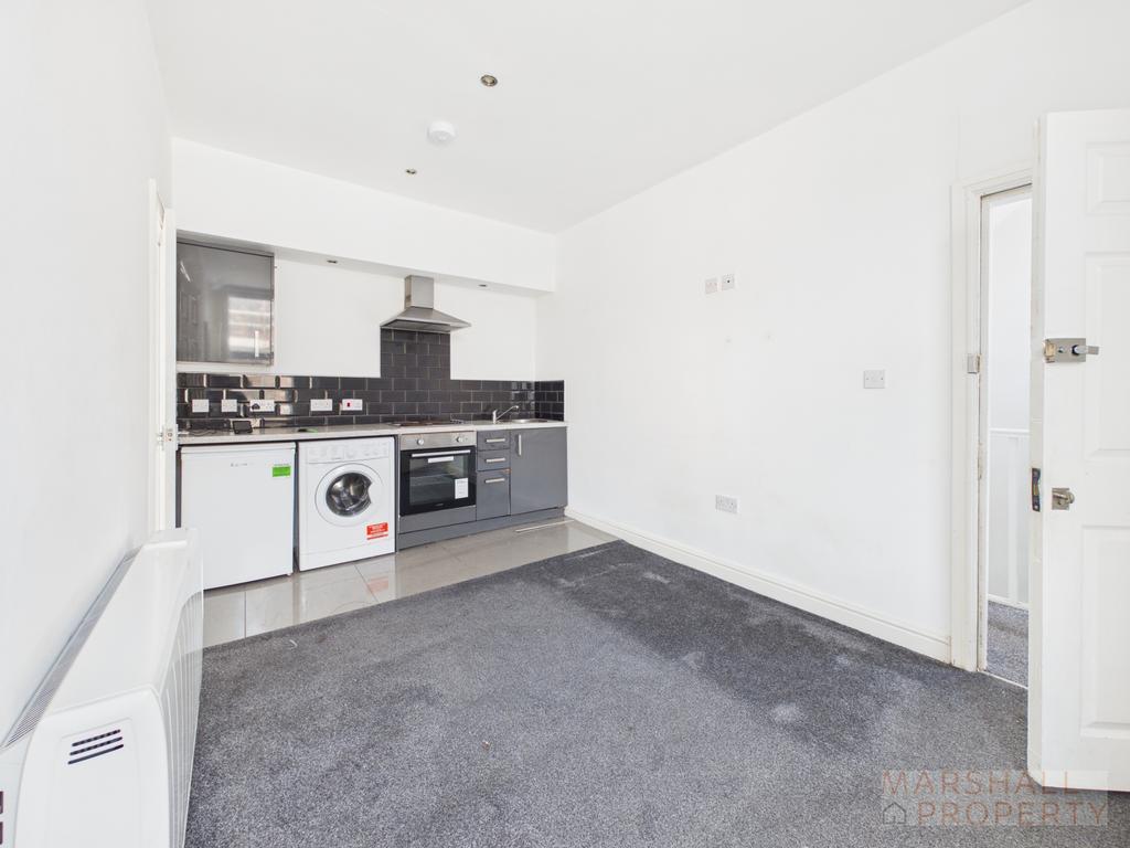 Apartment in Liverpool, Dingle - More