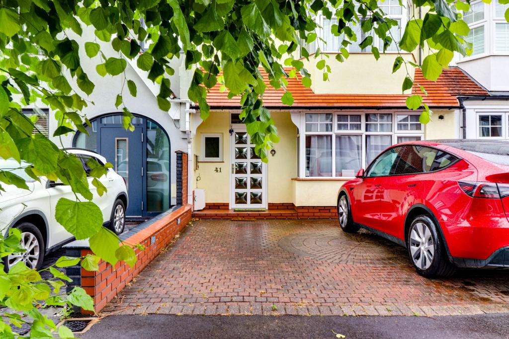 Driveway view, driveway, off-street parking