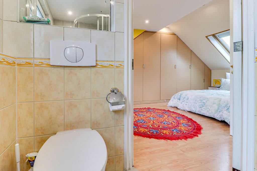 En suite bedroom, en suite