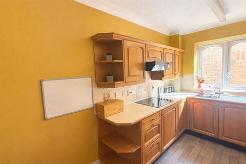 2 bedroom apartment for sale, Fitzmaurice Place, Bradford-On-Avon