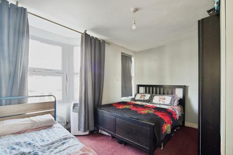 undefined, Chingford Road, Walthamstow, E17