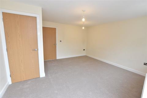 3 bedroom semi-detached house for sale, Woodlands Road, Hampshire GU14