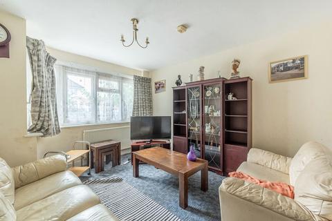 2 bedroom flat to rent, Torbay Road, Harrow, HA2