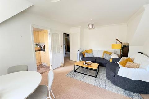 undefined, Catherine Court, Farnham GU9
