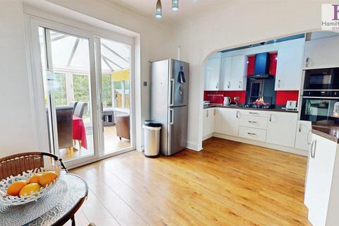 3 bedroom terraced house for sale, Beacon Road, Wibsey, Bradford