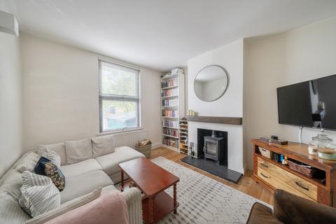 Pembroke Road, London, N10