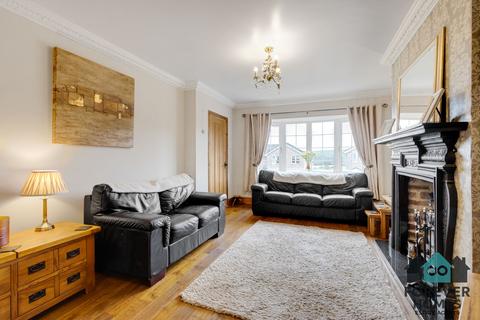 4 bedroom semi-detached house for sale, Swaithe View, Worsbrough, S70