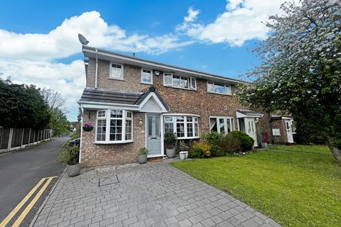 3 bedroom semi-detached house to rent, Hindley Road, Westhoughton, BL5