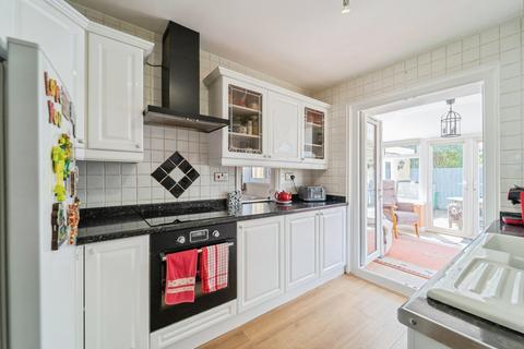 4 bedroom bungalow for sale, Mayfield Acres, Pembrokeshire SA68