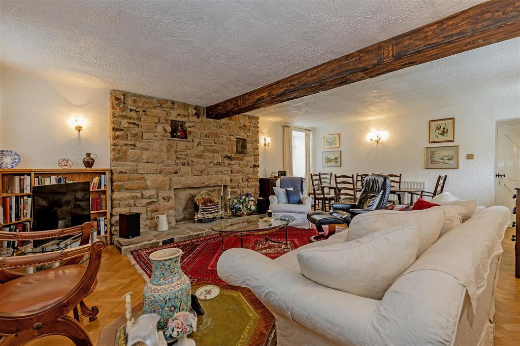 Reception Room-2.jpg