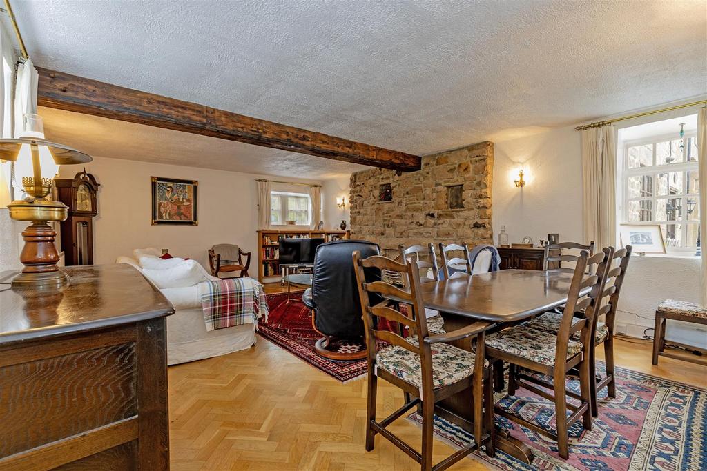 Reception Room-1.jpg