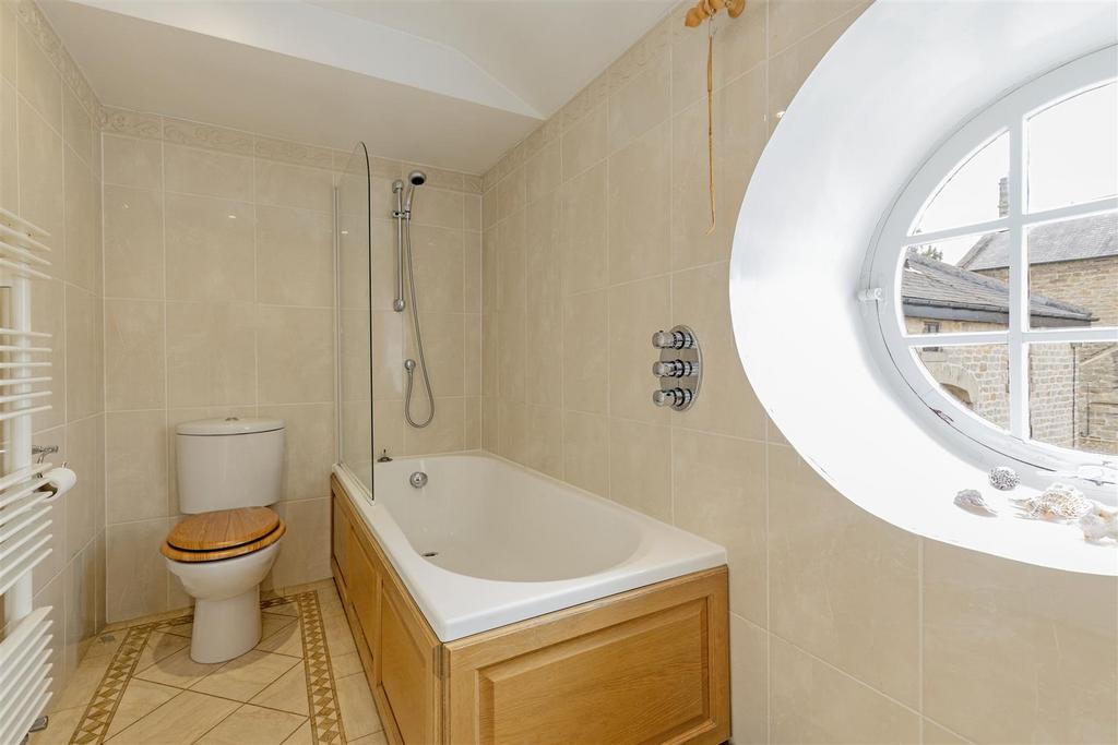 Bathroom-1.jpg
