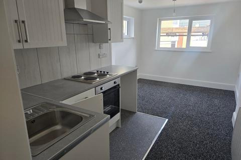 1 bedroom flat to rent, Abbey Road, Torquay TQ2