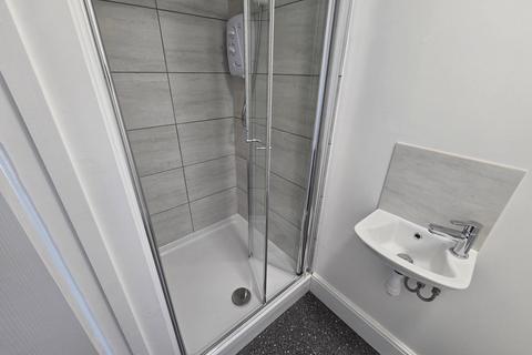 1 bedroom flat to rent, Abbey Road, Torquay TQ2