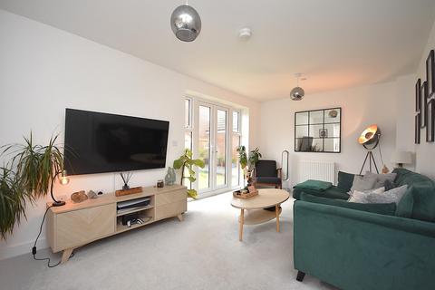 3 bedroom detached house for sale, 40 Melrose Walk, Sully, Penarth, CF64 5WD