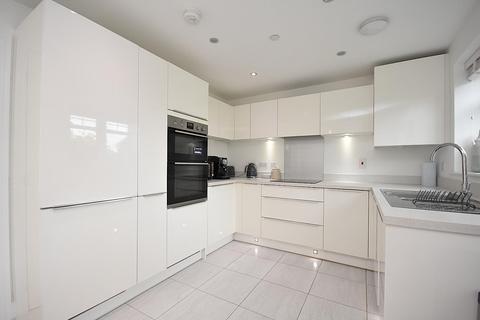 3 bedroom detached house for sale, 40 Melrose Walk, Sully, Penarth, CF64 5WD