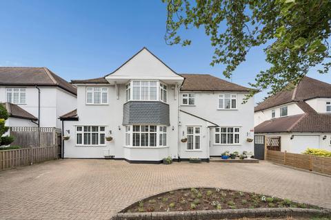 4 bedroom detached house for sale, The Fairway, Northwood HA6