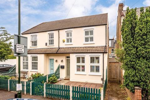 Clifton Road, Teddington TW11