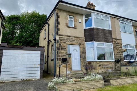 Semi-detached house - Leafield Avenue, Eccleshill, Bradford, BD2