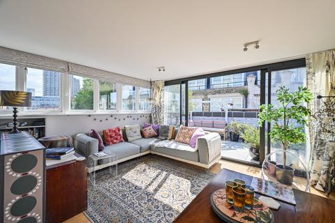 2 bedroom flat for sale, West Smithfield, City, London, EC1A