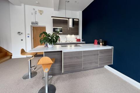 2 bedroom flat for sale, The Oval, Stafford